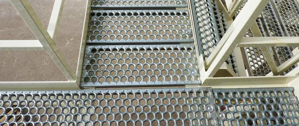 steel anti skid plate,metal anti-skid plate,anti skid perforated plate,Anti Skid Plate